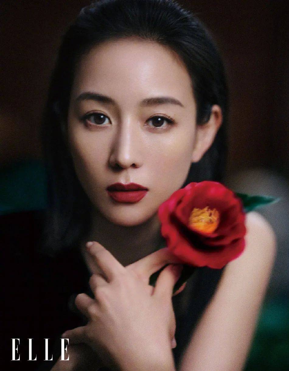 ̨���һ������Ů�ž������������ѩ����ò���޶���